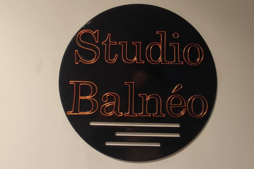 Studio Paisible Et Balneo Vezin-le-Coquet Exterior foto
